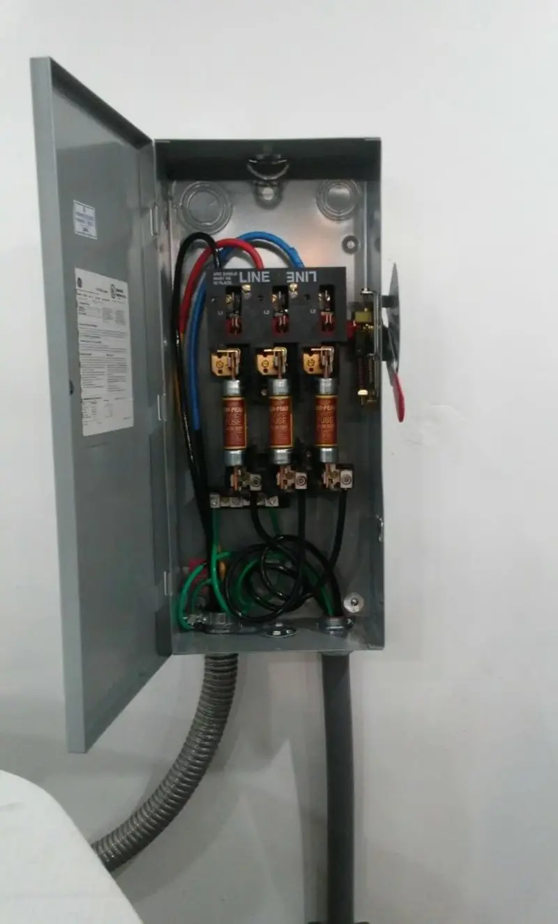 Three-phase disconnect switch installed for Electrical Wiring & Rewiring in Moulton